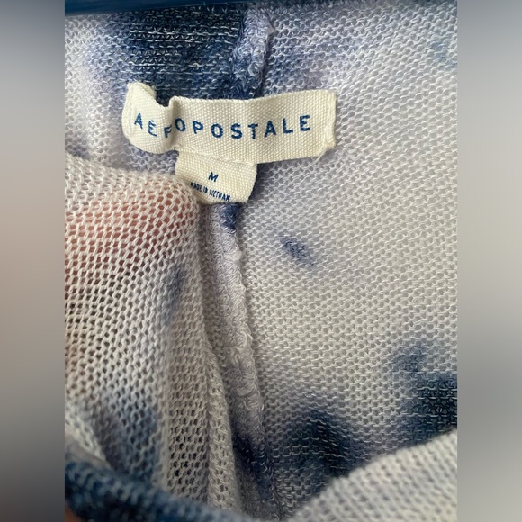 Aeropostale. Size medium. Tie dye long sleeve/sweater. - Picture 3 of 4